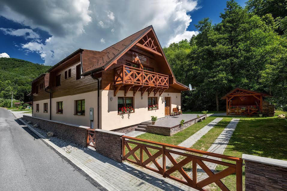 Penzion Hastrman Банска-Бистрица Экстерьер фото